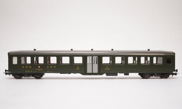 Liliput 737851 H0 SBB Leichtstahlwagen 2. Kl