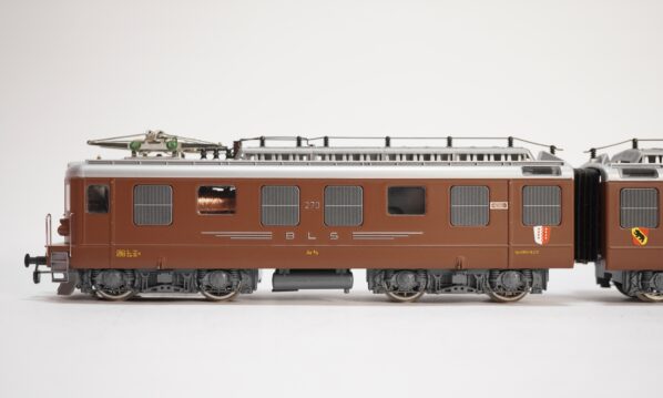 HAG 240 H0 BLS Ae 8/8 1-motorig "Muni" 273 analog