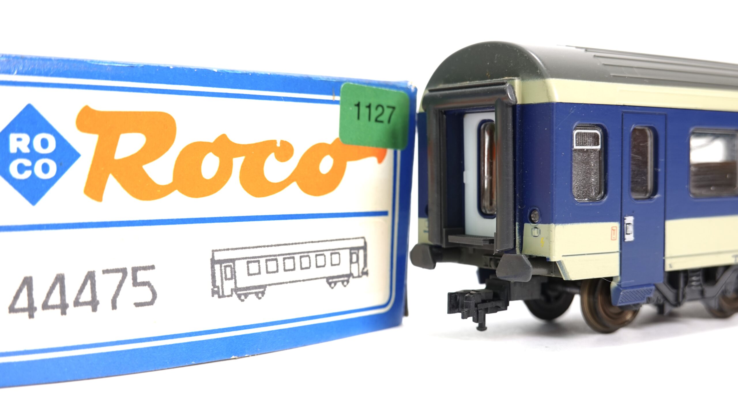 Roco 44475 H0 BLS Personenwagen 2. Kl | 1127 2 Roco 44475 H0 BLS Personenwagen 2. Kl | 1127 – Bild 2