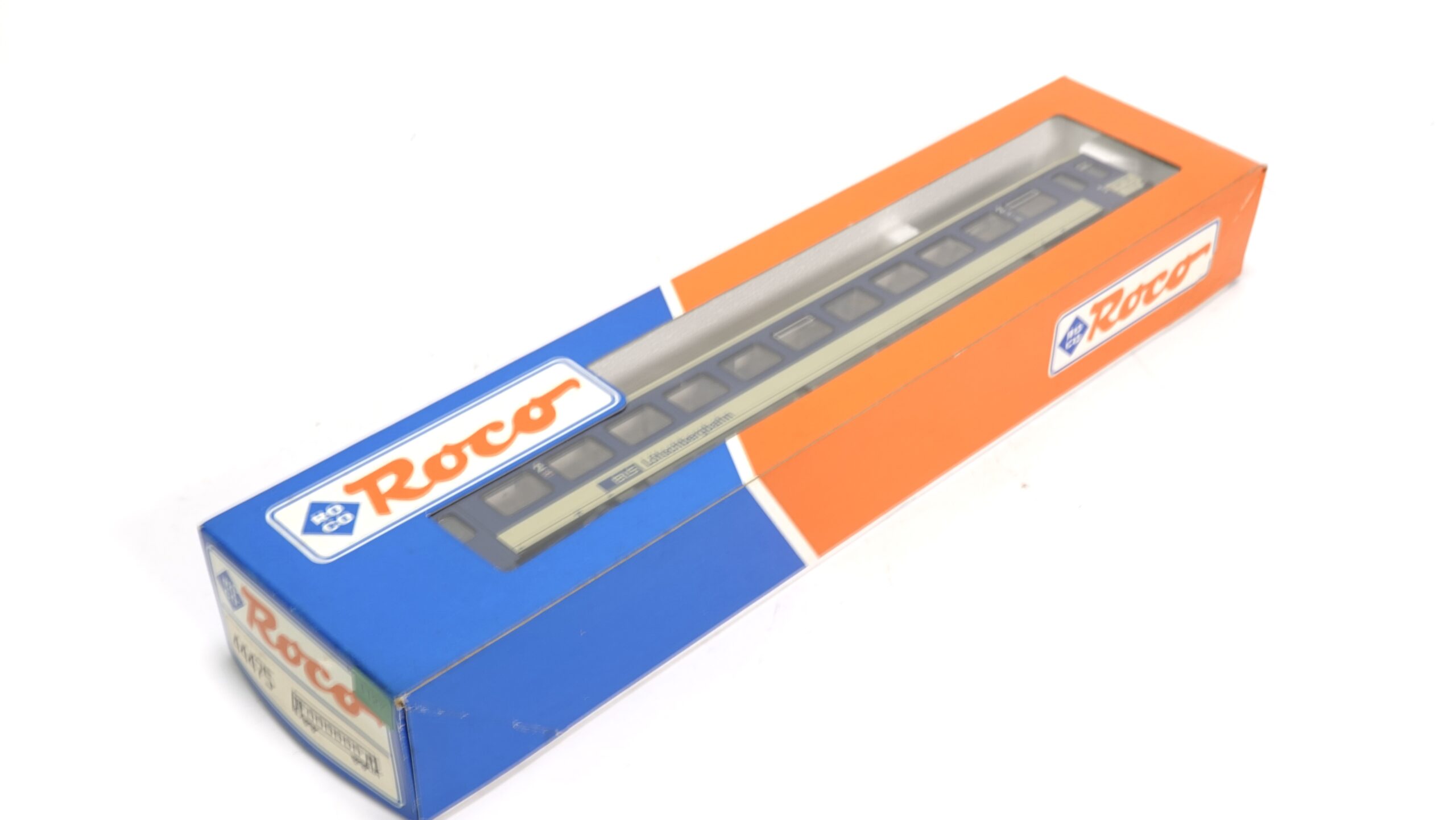 Roco 44475 H0 BLS Personenwagen 2. Kl | 1127 12 Roco 44475 H0 BLS Personenwagen 2. Kl | 1127 – Bild 12