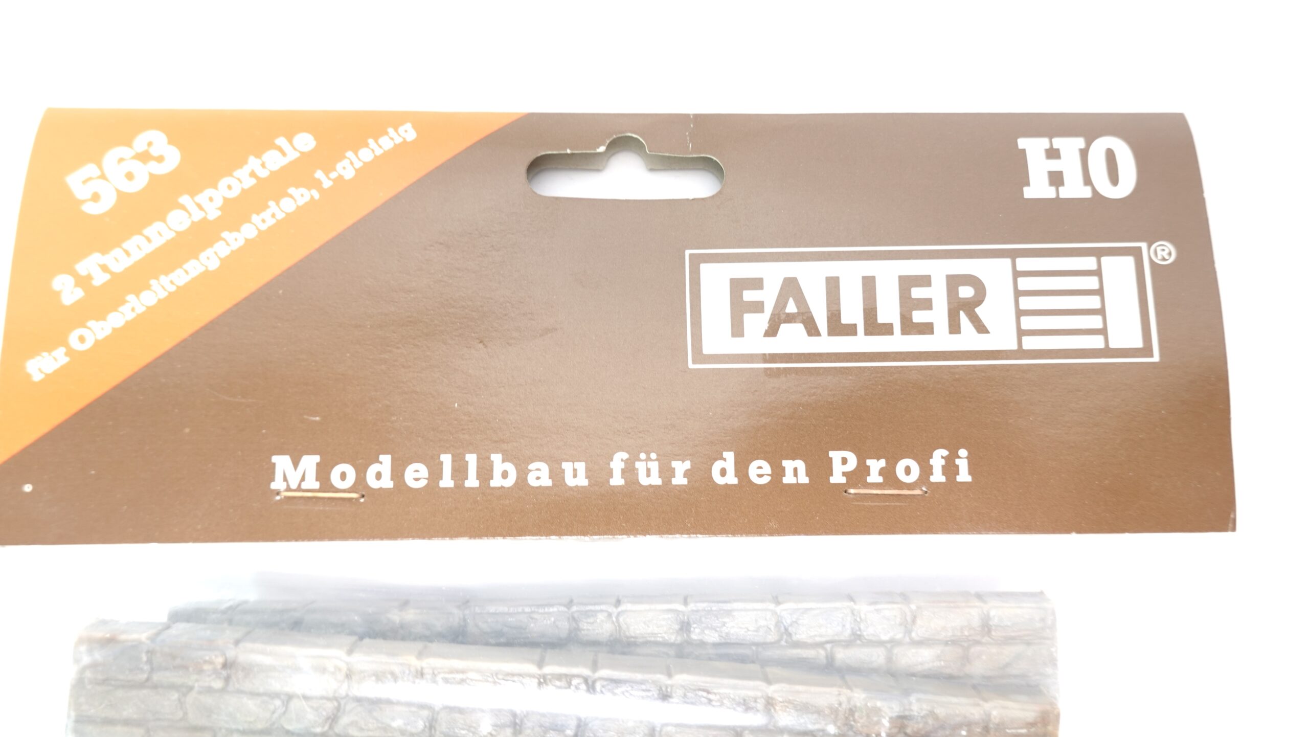 Faller 563 zwei Tunnelportale 1-gleisig 2 Faller 563 zwei Tunnelportale 1-gleisig – Bild 2