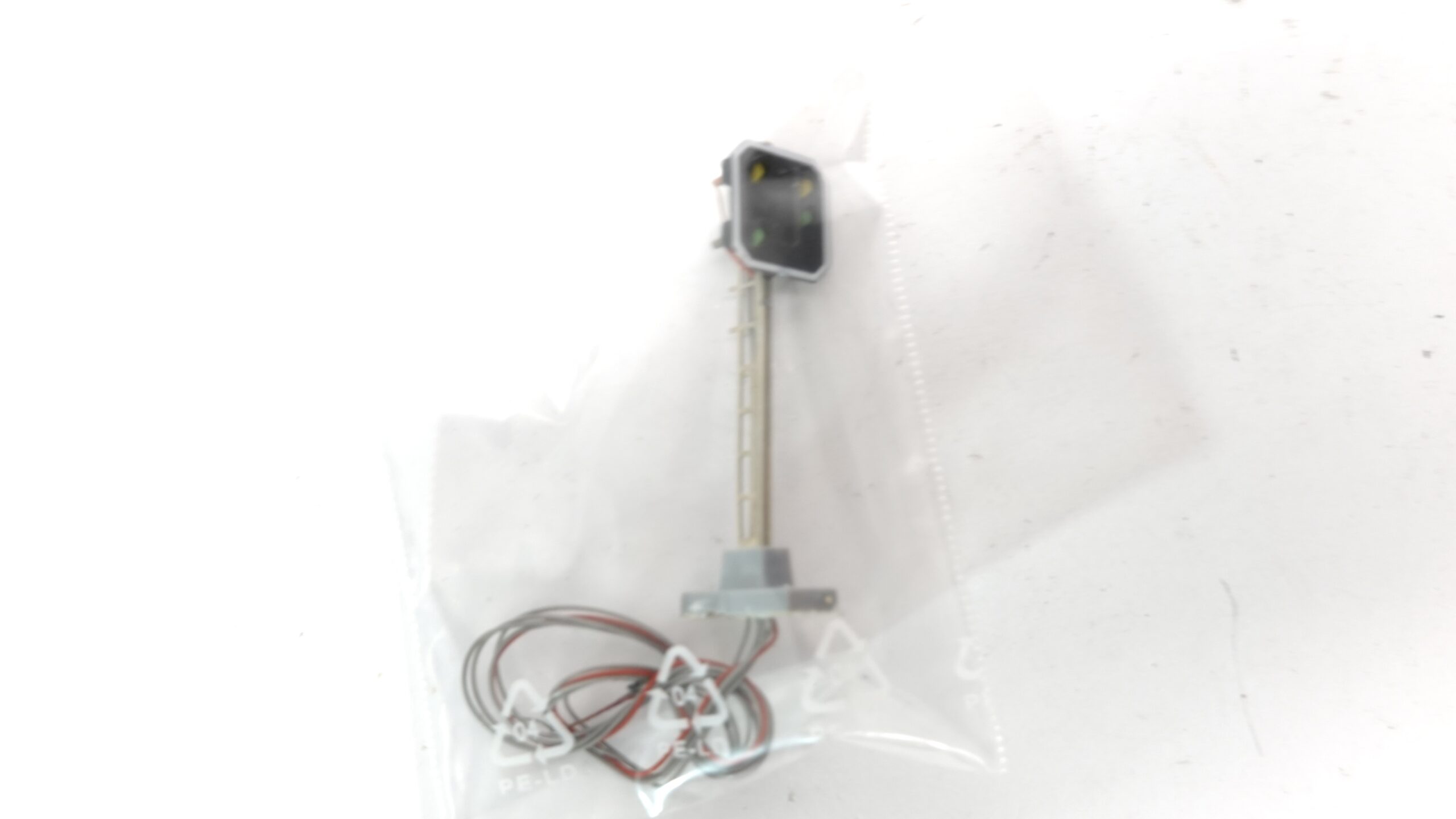 Schneider 2219 H0m RhB Vorsignal ohne Schaltkasten 1 Schneider 2219 H0m RhB Vorsignal ohne Schaltkasten