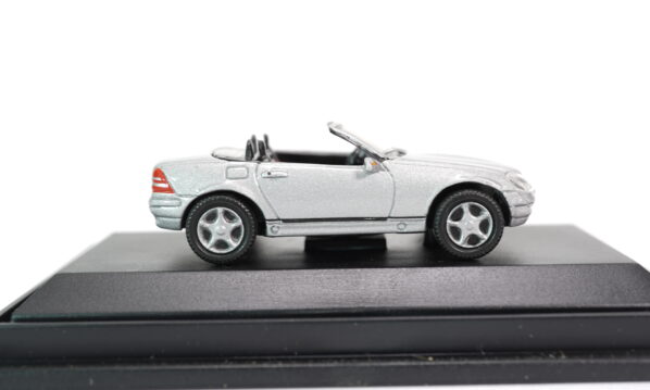 Schuco 24368 H0 Mercedes-Benz SLK silber