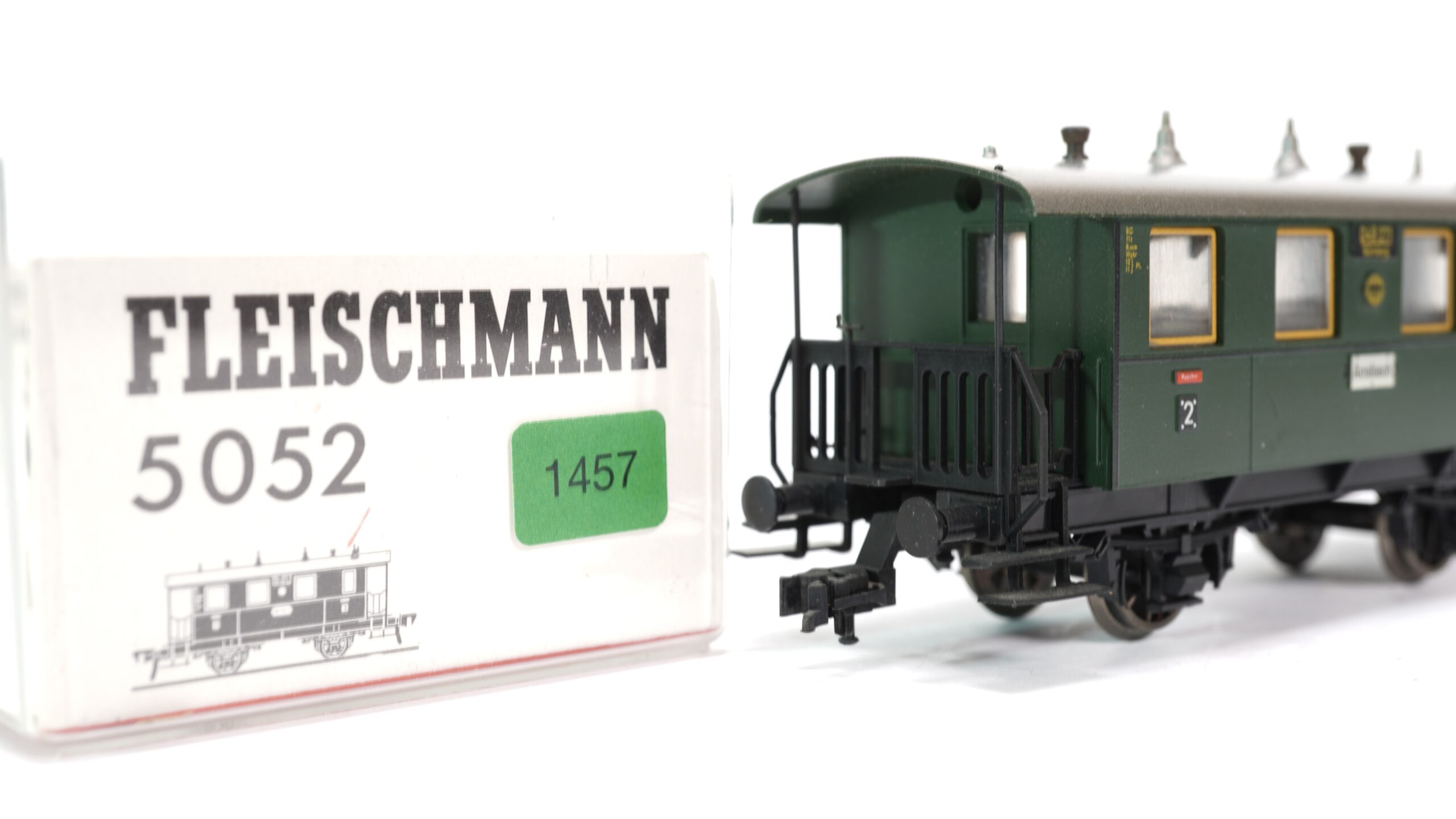 Fleischmann 5052 Personenwagen 2. Kl | 1457 2 Fleischmann 5052 Personenwagen 2. Kl | 1457 – Bild 2