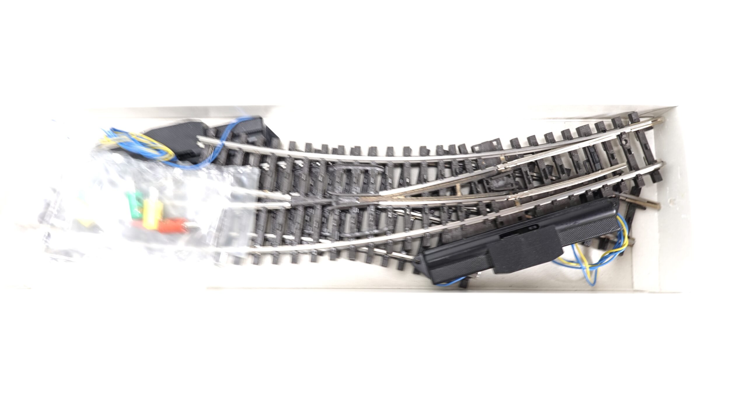 Märklin 2269 H0 Bogenweichen K-Gleis 2x rechts 2 Märklin 2269 H0 Bogenweichen K-Gleis 2x rechts – Bild 2