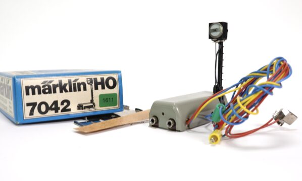 Märklin 7042 Spur H0 Gleissperrsignal | 1611