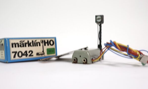 Märklin 7042 Spur H0 Gleissperrsignal | 1614