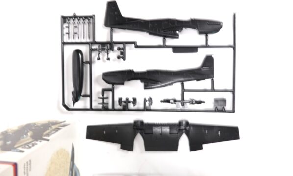 Monogram 7501 Twin Mustang F-82G | 1665