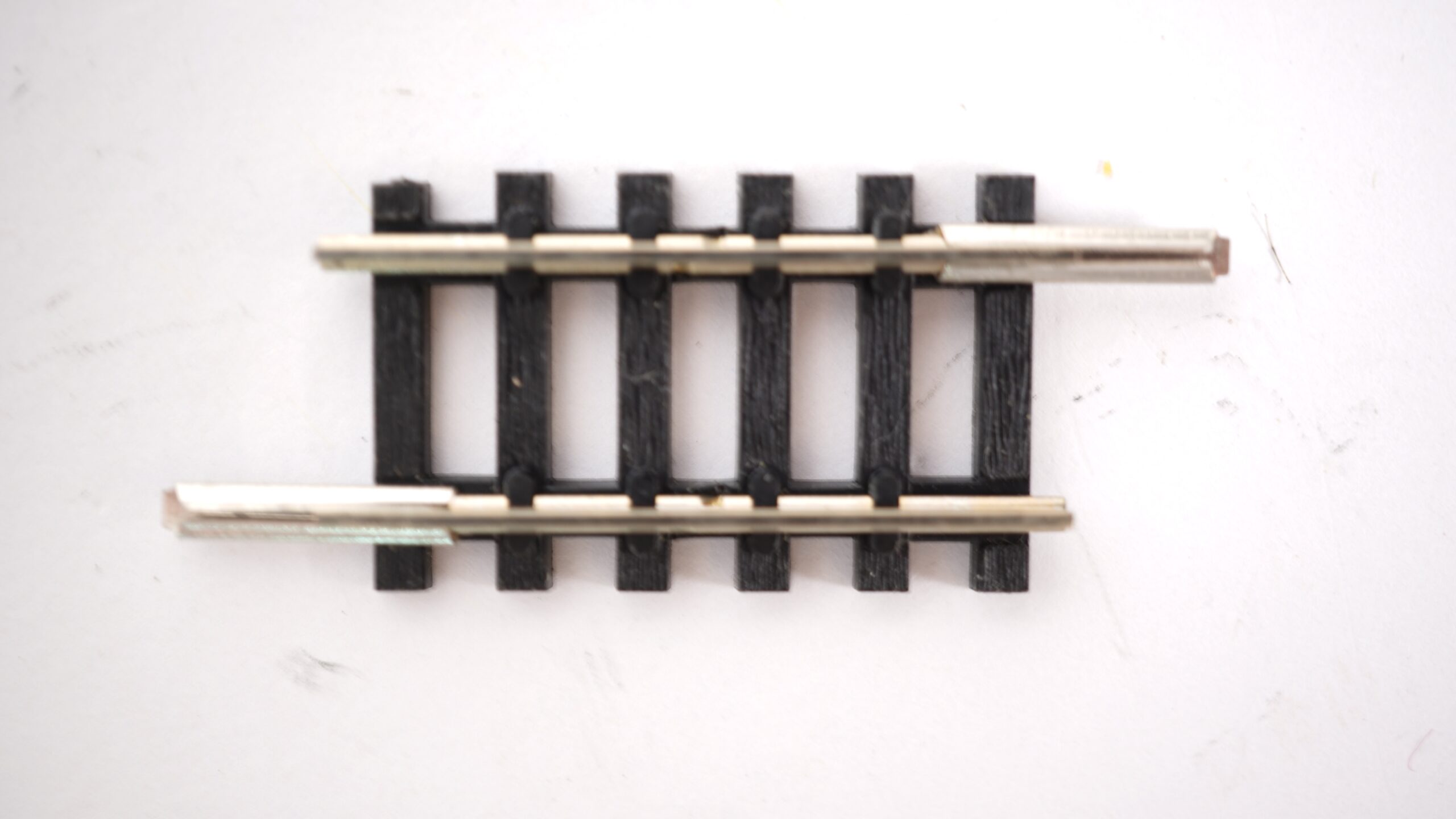 Minitrix 14908 N Gerades Gleis Länge 27,9 mm 1 Minitrix 14908 N Gerades Gleis Länge 27,9 mm