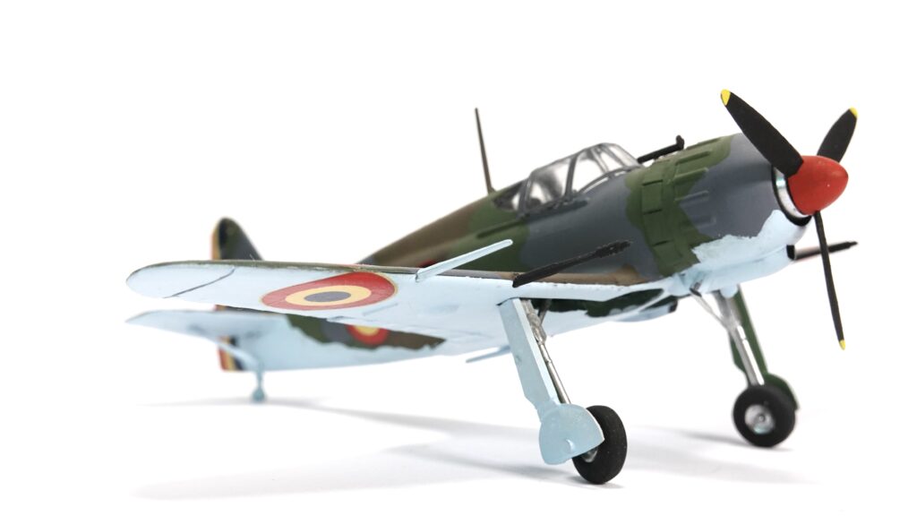 IAR 80 Flugzeug sehr authentisch bemalt