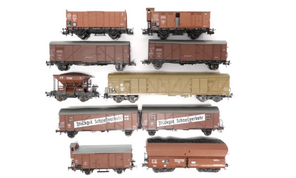 Set neun deutsche Güterwagen H0 | 1787