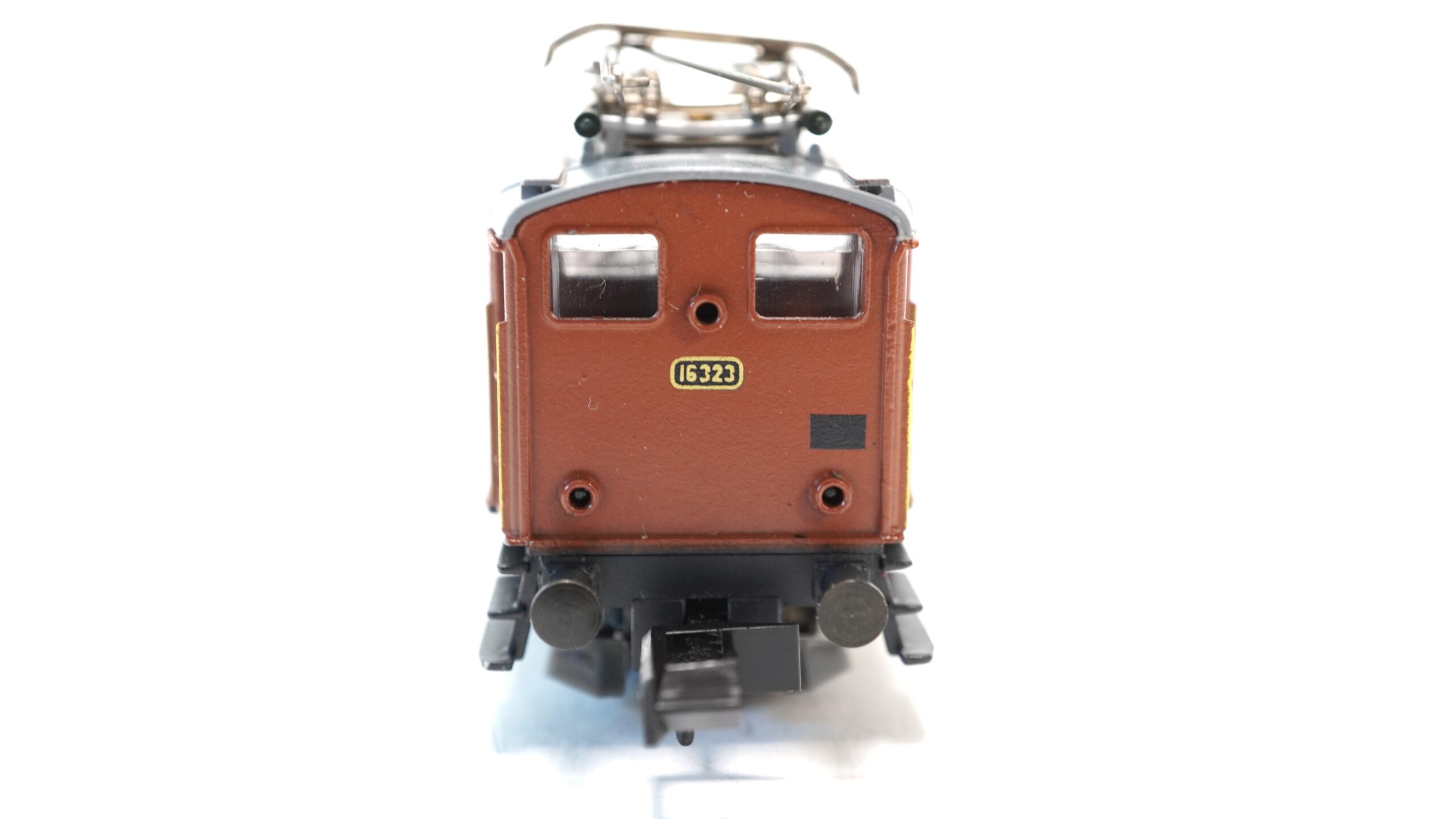 Arnold 2421 N SBB Ee 3/3 Rangierlok 16323 4 Arnold 2421 N SBB Ee 3/3 Rangierlok 16323 – Bild 4