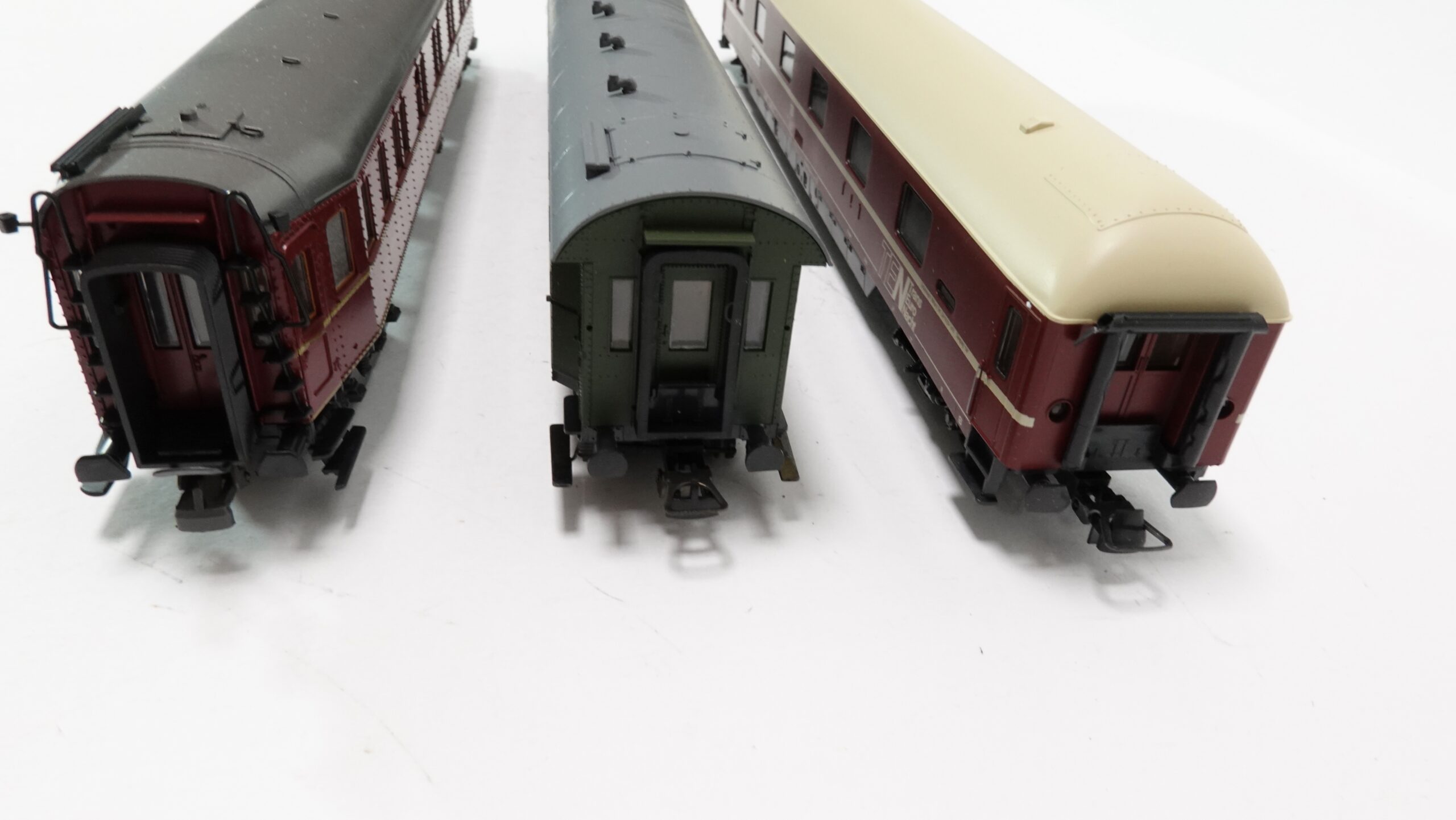 Diverse Set drei Personenwagen | A0069 1 Diverse Set drei Personenwagen | A0069