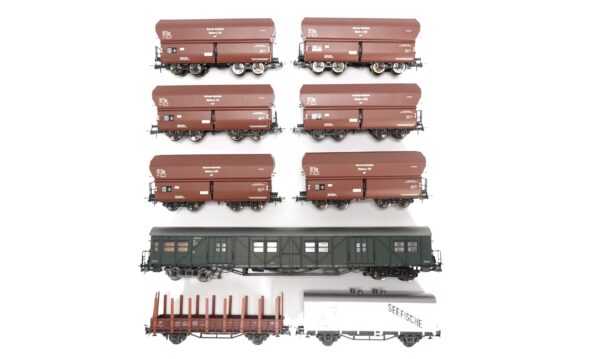 Set neun deutsche Güterwagen H0 | 1802