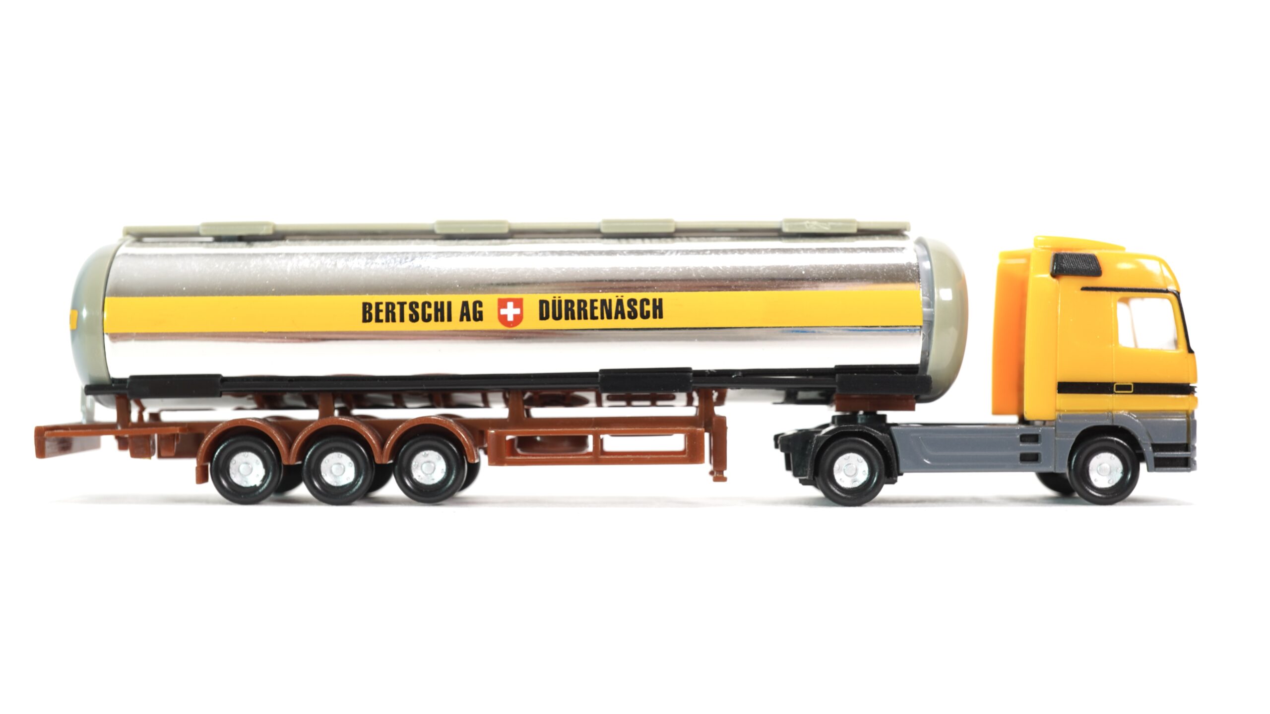 Herpa N Mercedes Benz Actros Jumbotank Bertschi | A0121 4 Herpa N Mercedes Benz Actros Jumbotank Bertschi | A0121 – Bild 4