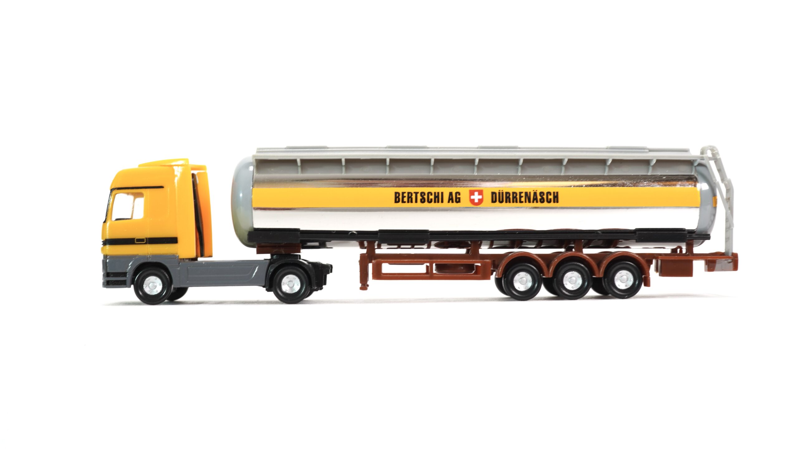 Herpa N Mercedes Benz Actros Jumbotank Bertschi | A0121 1 Herpa N Mercedes Benz Actros Jumbotank Bertschi | A0121