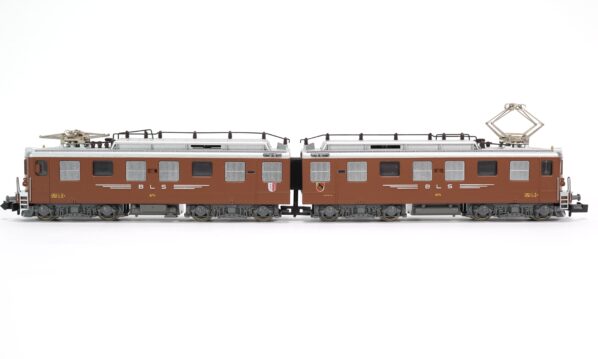 Kato / Schär 11881 N BLS Ae 8/8 “Muni” | A0176