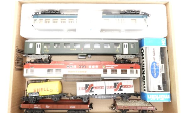 Bastelkiste H0 ± 8 diverse Wagen | 2020