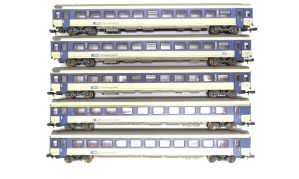 Roco N BLS Zug mit fünf Personenwagen EW IV | 2029