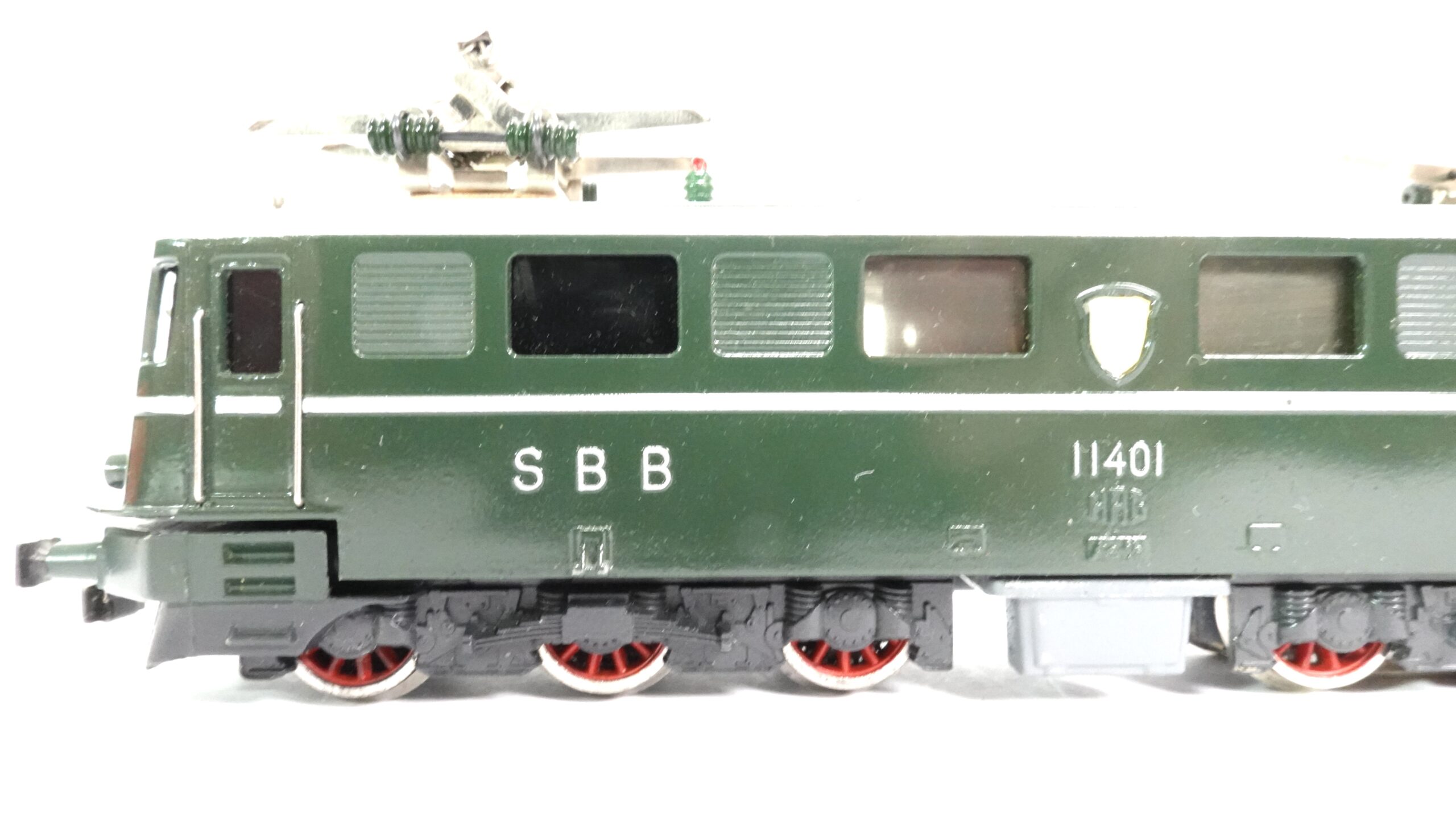 HAG 120 H0 SBB Ae 6/6 grün 11401 | 2106 8 HAG 120 H0 SBB Ae 6/6 grün 11401 | 2106 – Bild 8