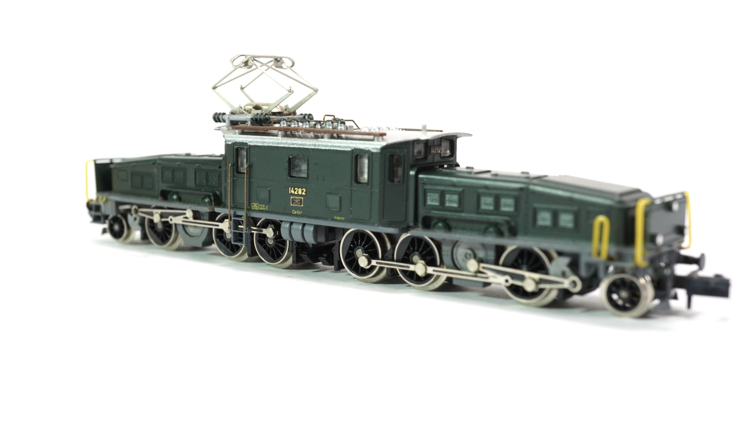 Arnold 2469 N SBB Ce 6/8 III Rangierkrokodil | A0254 8 Arnold 2469 N SBB Ce 6/8 III Rangierkrokodil | A0254 – Bild 8