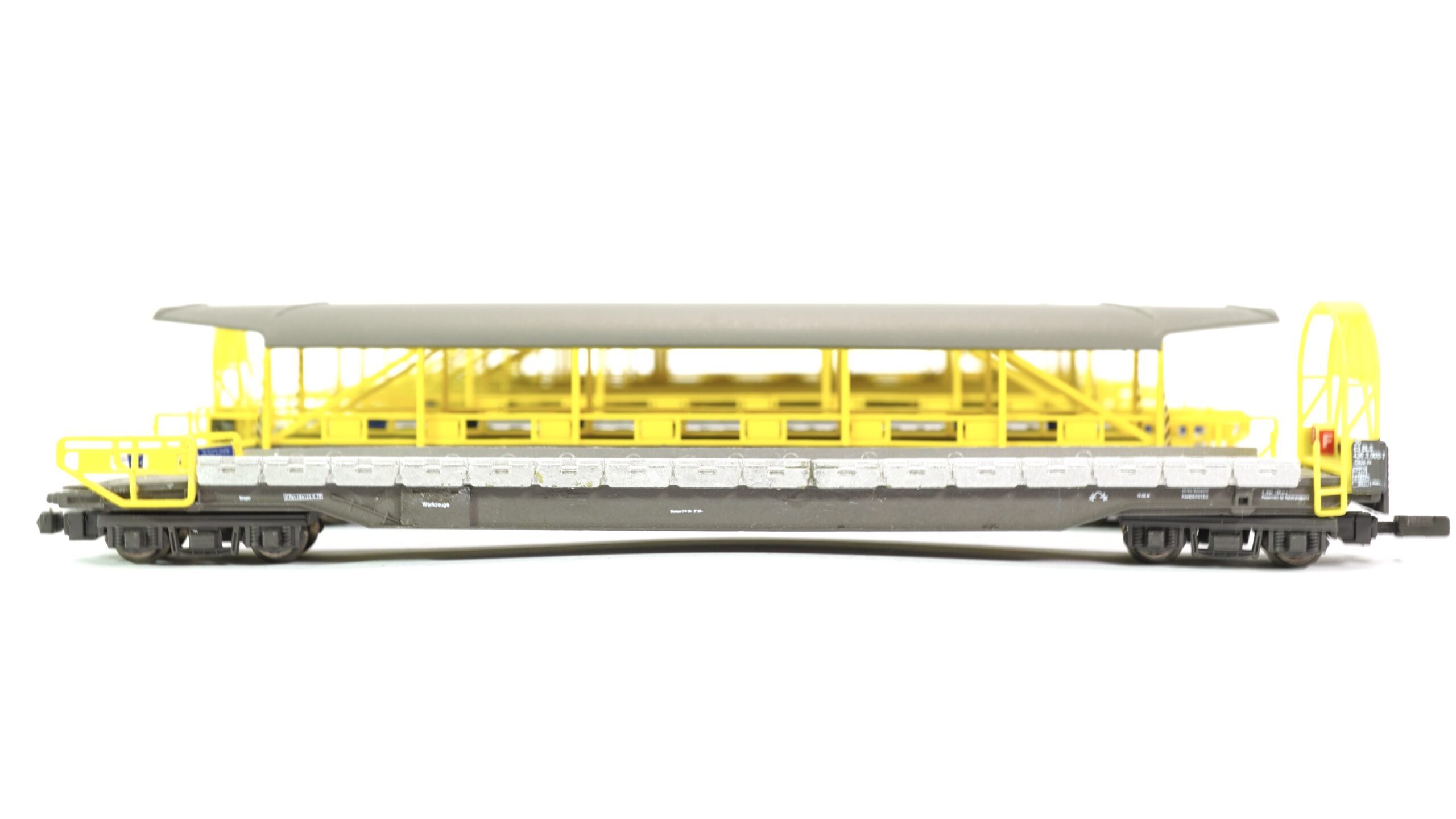 Hobbytrain 3000 N BLS Autotransportzug 8-teilig | A0271 5 HAG 375 H0 BLS Auffahrwagen grau