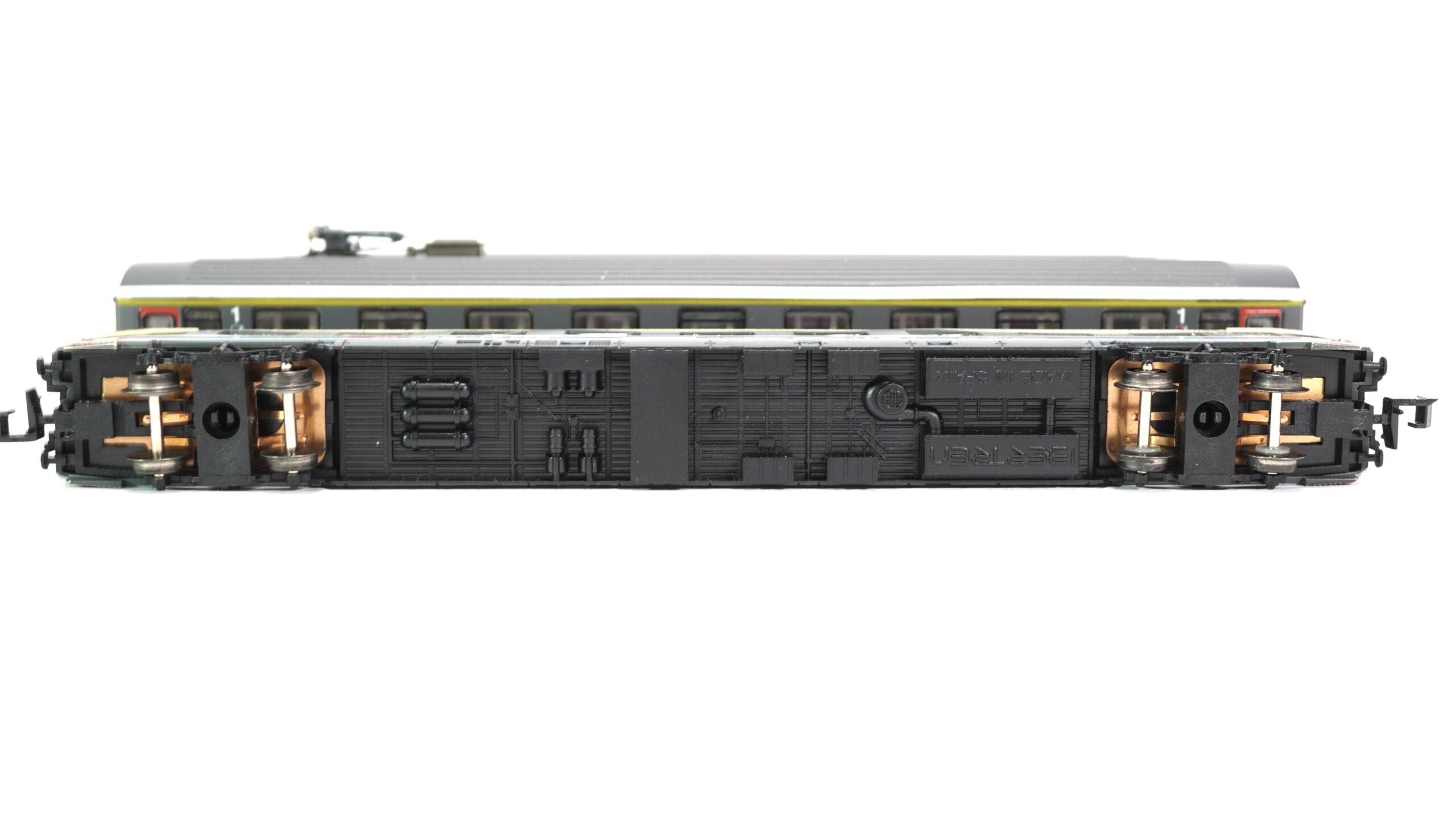 Diverse N SBB Schnellzug mit sechs Personenwagen | 2191 5 Diverse N SBB Schnellzug mit sechs Personenwagen | 2191 – Bild 5