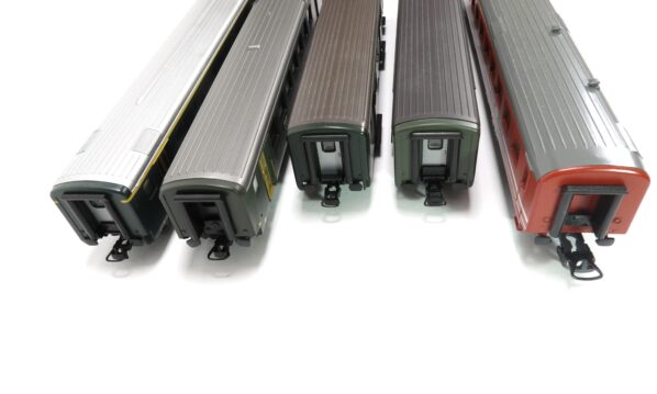 Diverse H0 SBB Set mit fünf Personenwagen Spielware | 2164