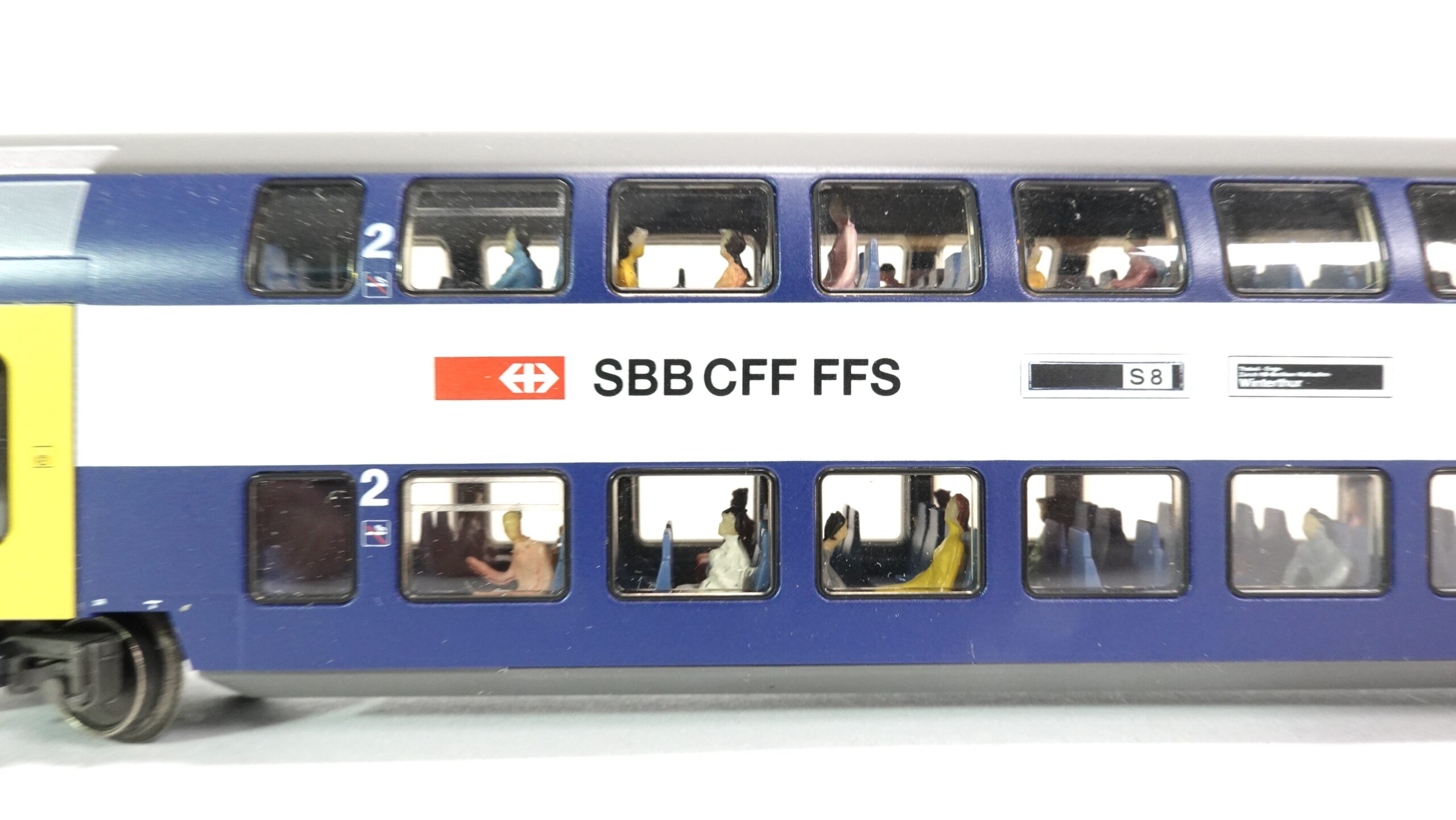 Märklin H0 SBB Set drei S-Bahnwagen mit Figuren | 2165 12 Märklin H0 SBB Set drei S-Bahnwagen mit Figuren | 2165 – Bild 12