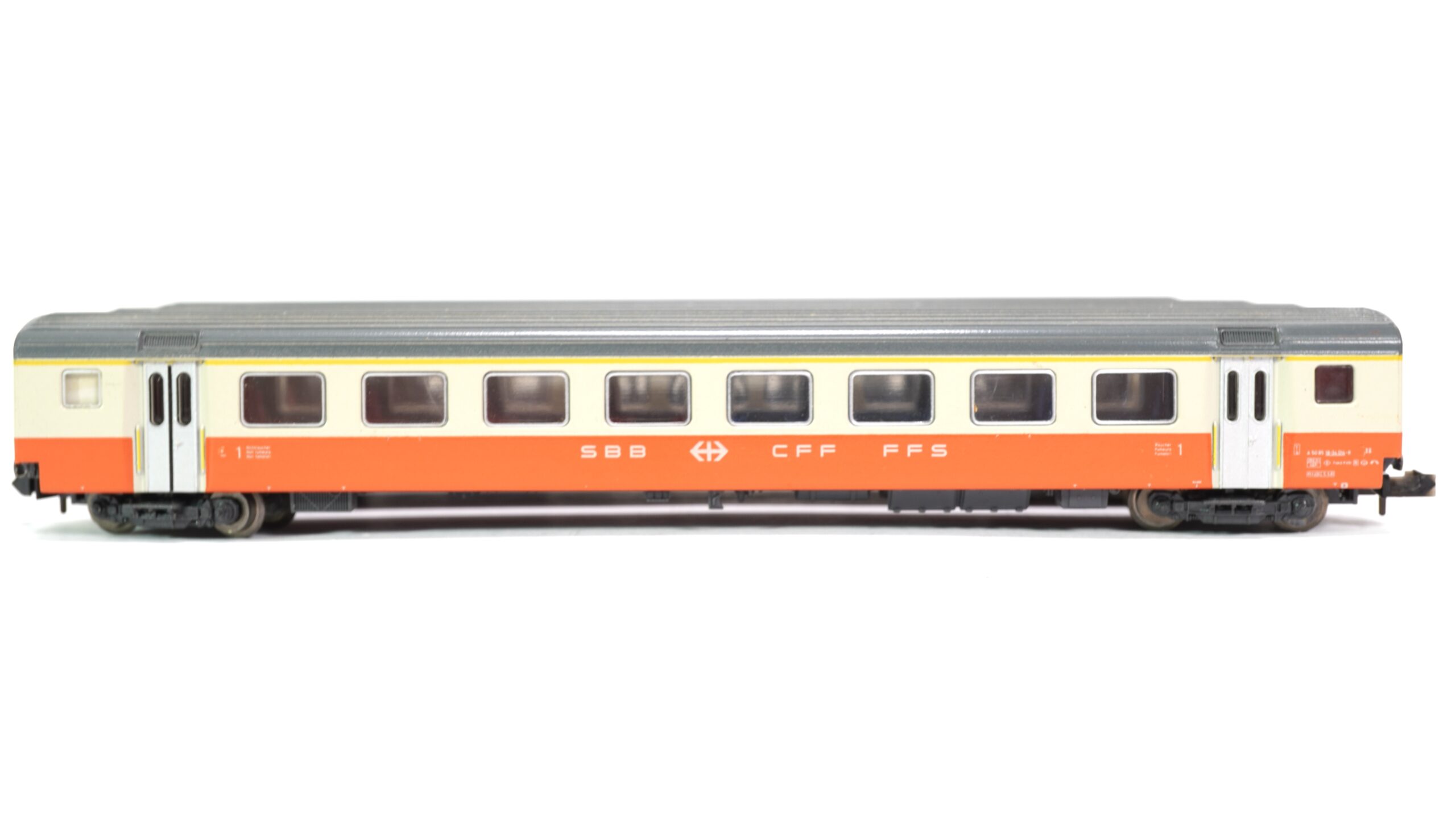 Minitrix N SBB Set Swiss Express mit 7 Wagen | A0302 11 Minitrix N SBB Set Swiss Express mit 7 Wagen | A0302 – Bild 11