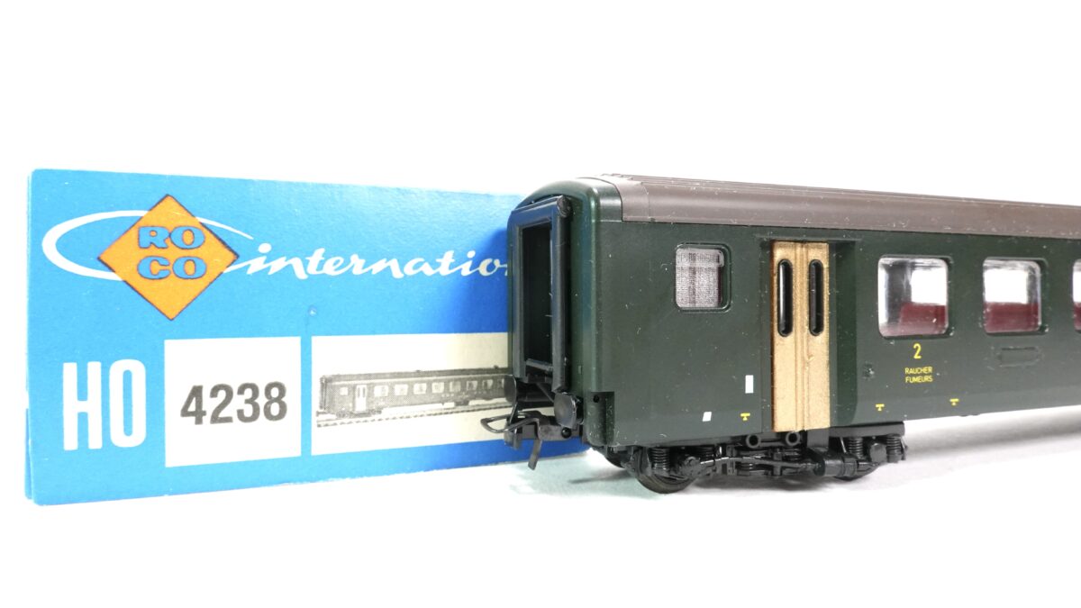 Roco 4238 H0 SBB Personenwagen EW II 2. Kl kaufen