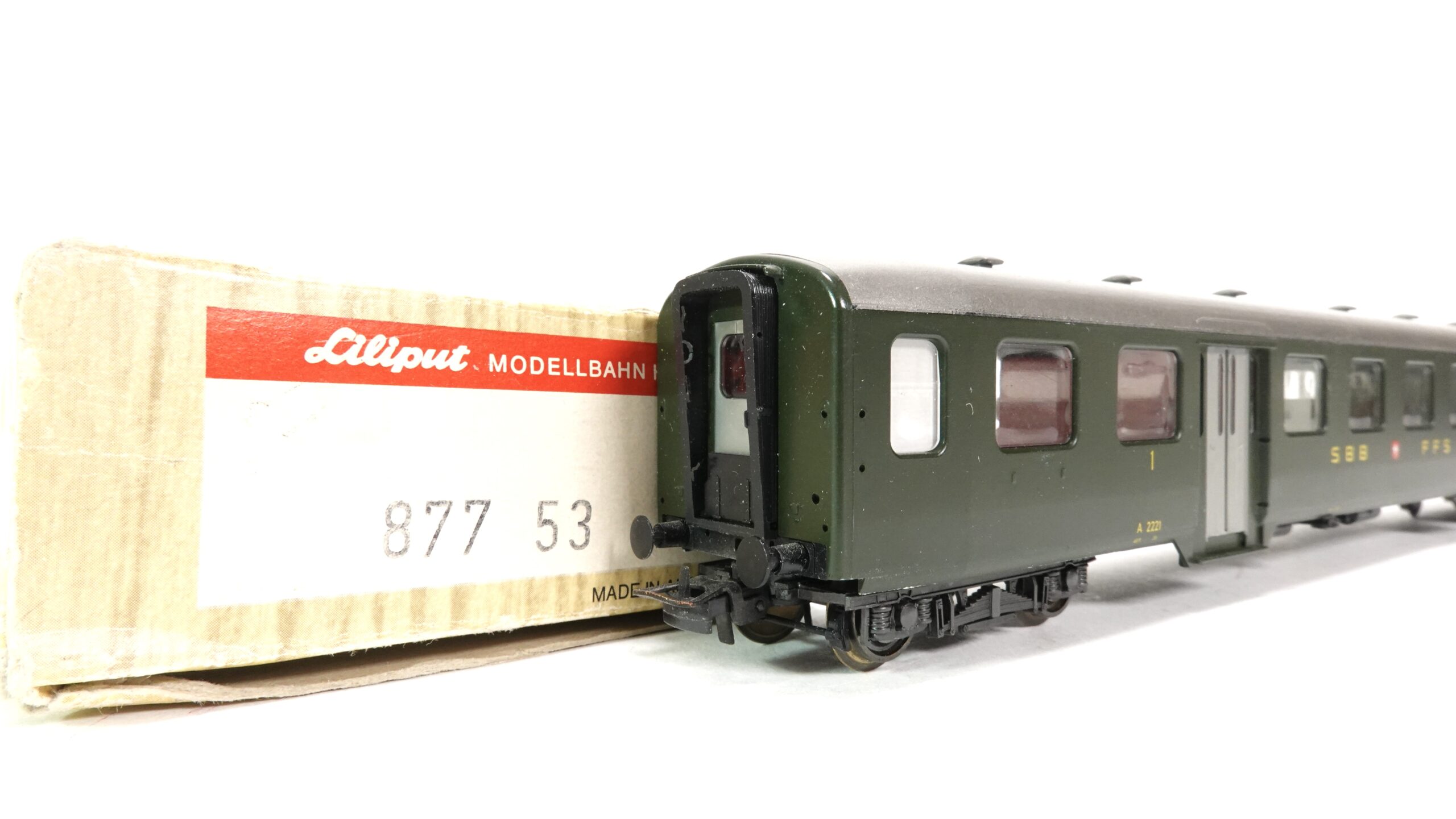 Liliput 87753 H0 SBB Leichtstahl Speisewagen 1./2. Kl | A0341 11 Liliput 87753 H0 SBB Leichtstahl Speisewagen 1./2. Kl | A0341 – Bild 11