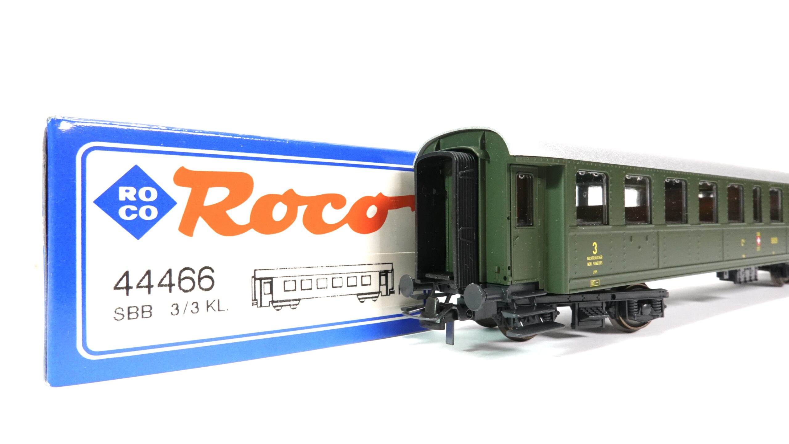 Roco 44466 H0 SBB Personenwagen Stahl 3. Kl 8809 | A0378 10 Roco 44466 H0 SBB Personenwagen Stahl 3. Kl 8809 | A0378 – Bild 10