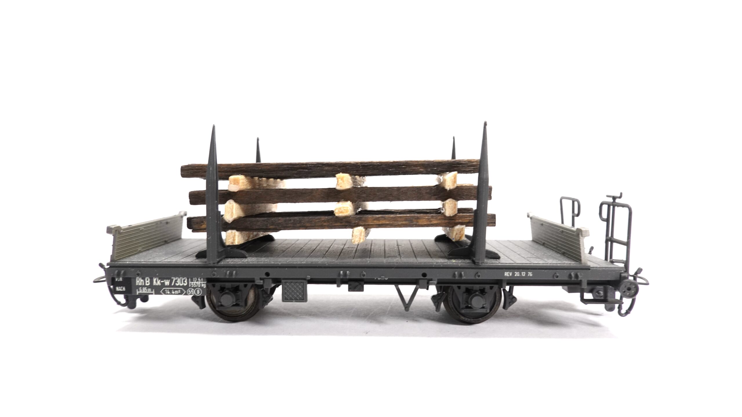 Bemo 2264 H0m RhB Niederbordwagen mit Holzladung | A0485 5 Bemo 2264 H0m RhB Niederbordwagen mit Holzladung | A0485 – Bild 5