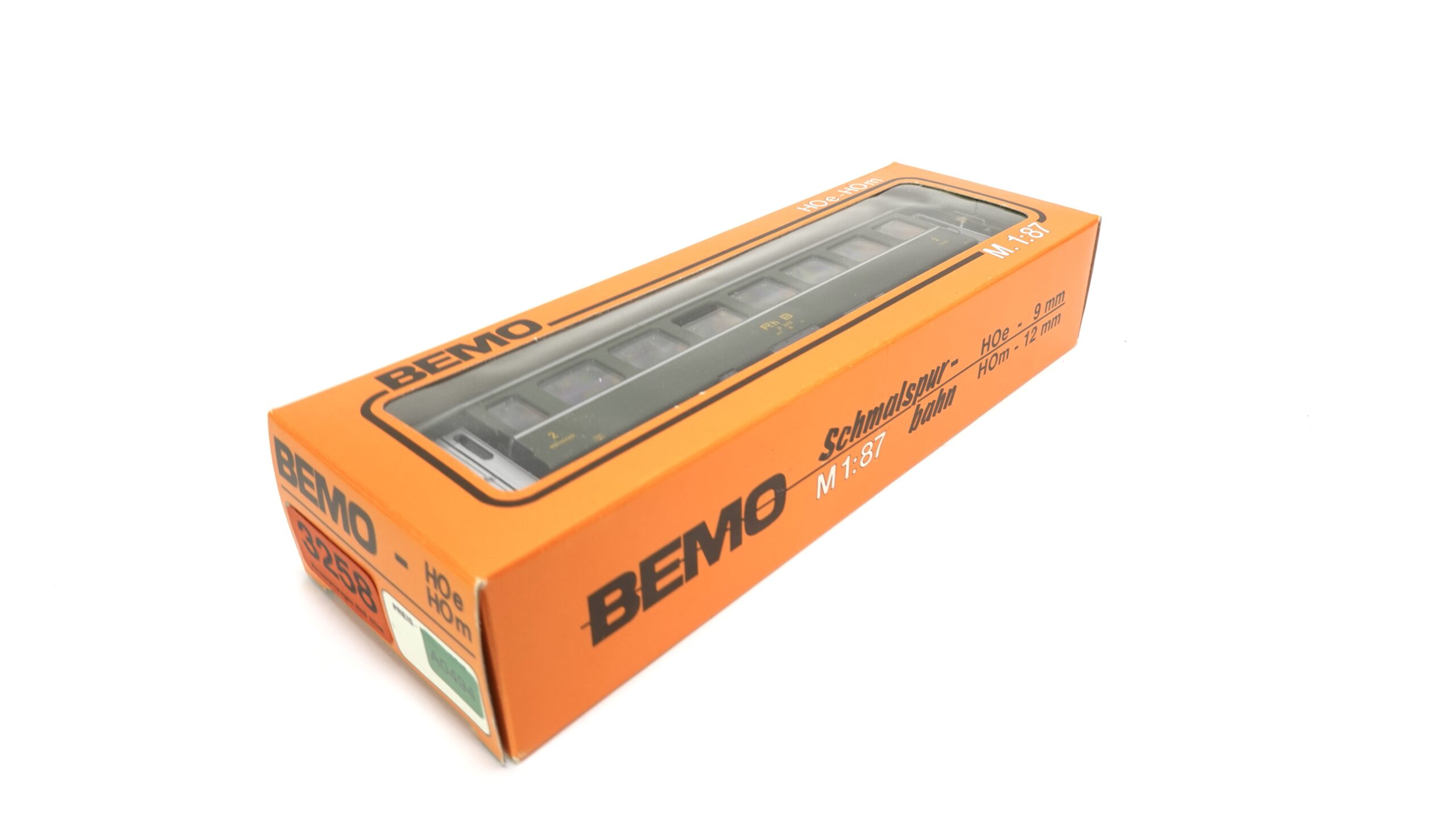 Bemo 2358 H0m RhB Personenwagen B grün 2451 | A0494 8 Bemo 2358 H0m RhB Personenwagen B grün 2451 | A0494 – Bild 8