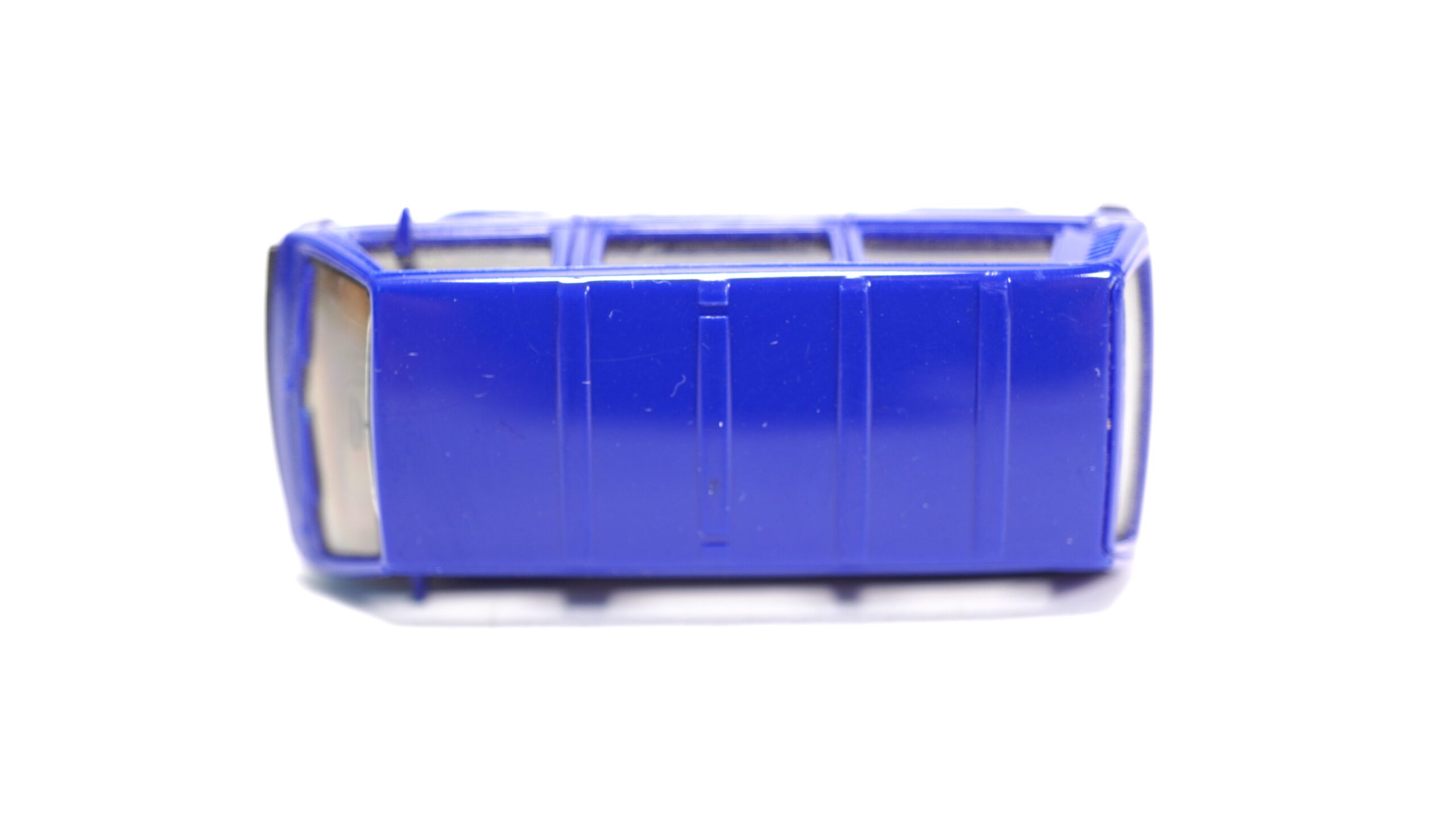 Herpa 8483 H0 Volkswagen T3 Bus ultramarinblau | A0585 5 Herpa 8483 H0 Volkswagen T3 Bus ultramarinblau | A0585 – Bild 5