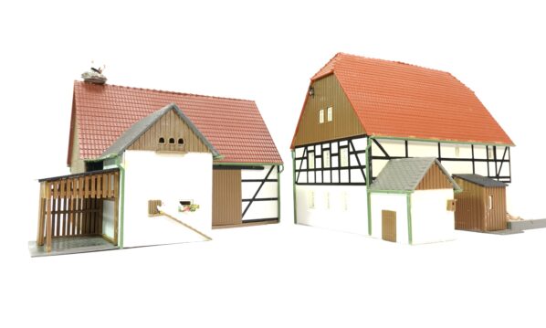 Auhagen 11350 H0 kleines Gehöft | A0658
