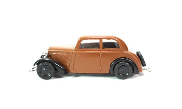 Brekina 1301 H0 DKW F7 Limousine braun | A0618