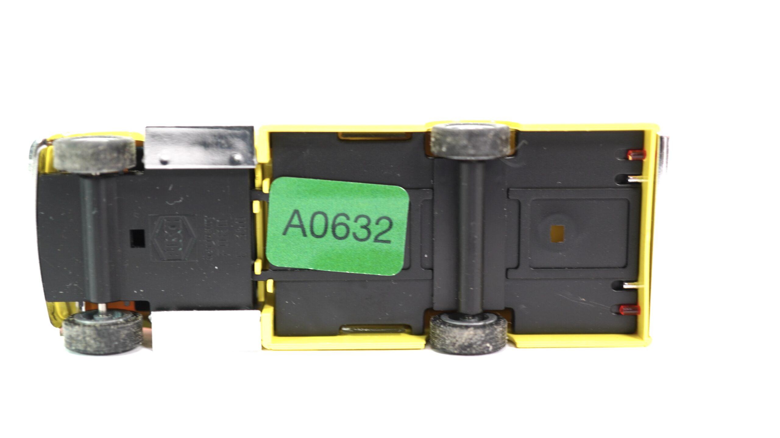 Busch 41828 H0 Ford E-350 Rettungswagen | A0632 8 Busch 41828 H0 Ford E-350 Rettungswagen | A0632 – Bild 8