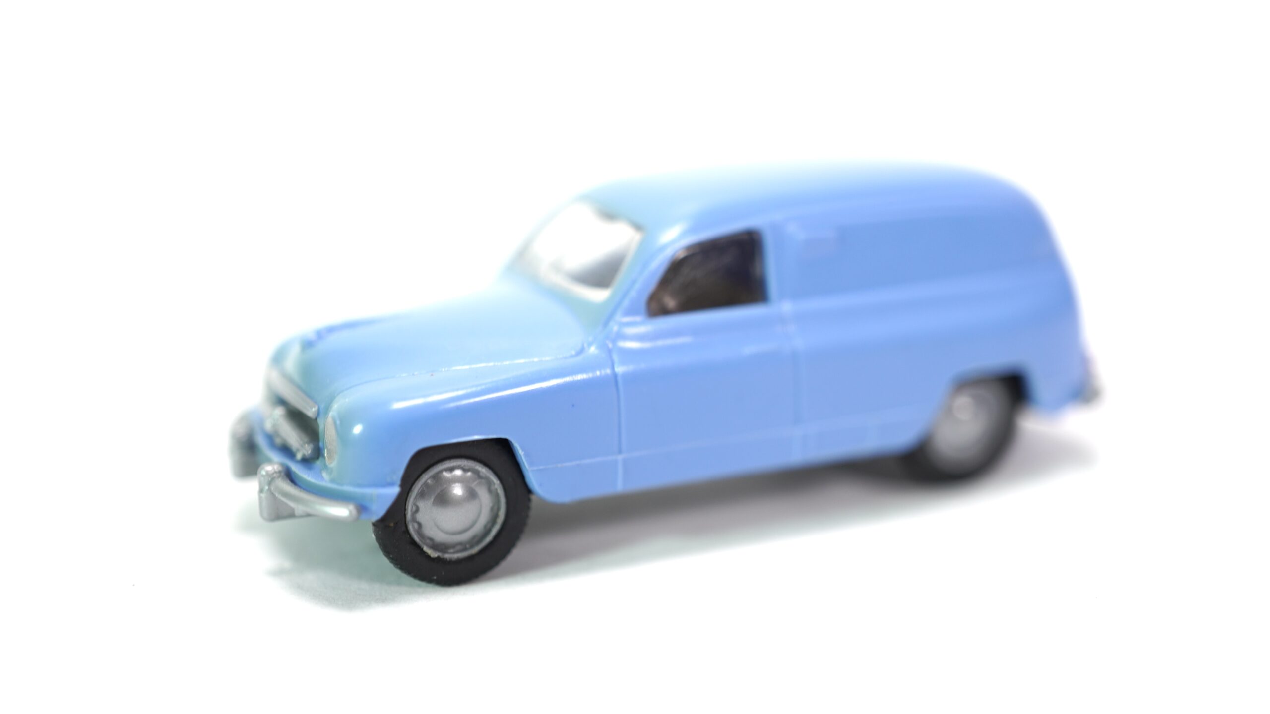 Igra V3-56 H0 Škoda 1200 Lieferwagen hellblau | A0640 2 Igra V3-56 H0 Škoda 1200 Lieferwagen hellblau | A0640 – Bild 2