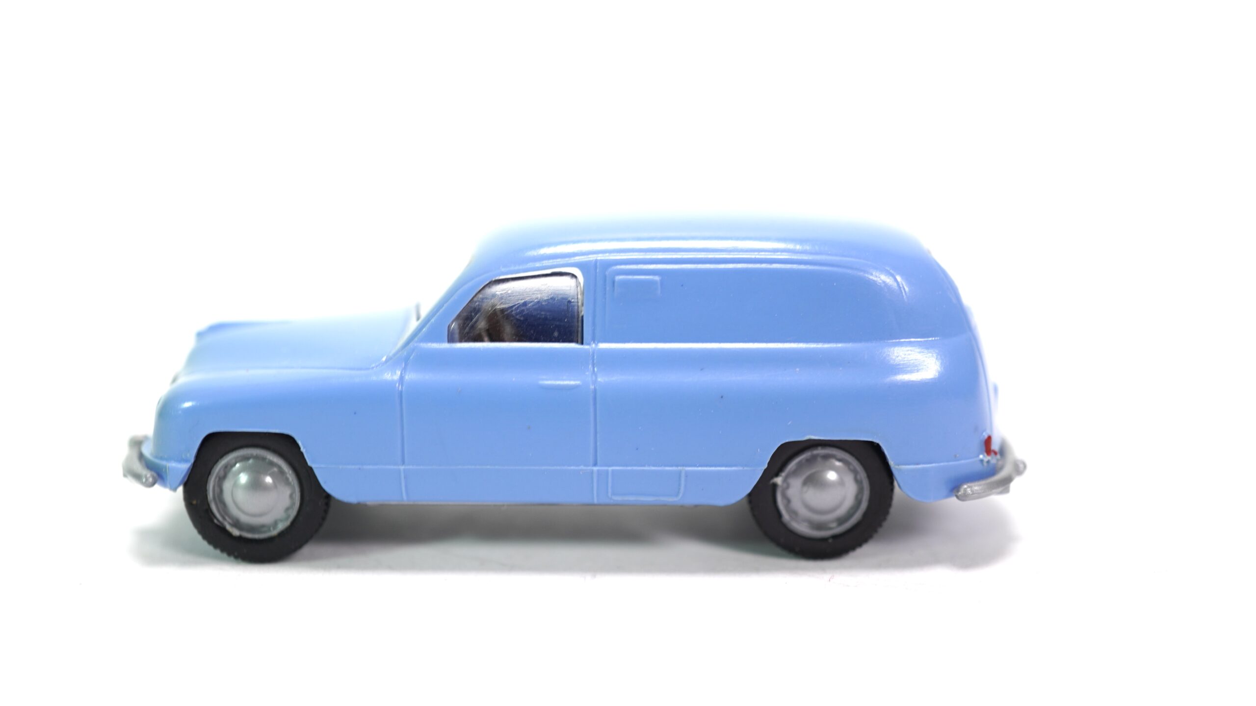 Igra V3-56 H0 Škoda 1200 Lieferwagen hellblau | A0640 1 Igra V3-56 H0 Škoda 1200 Lieferwagen hellblau | A0640