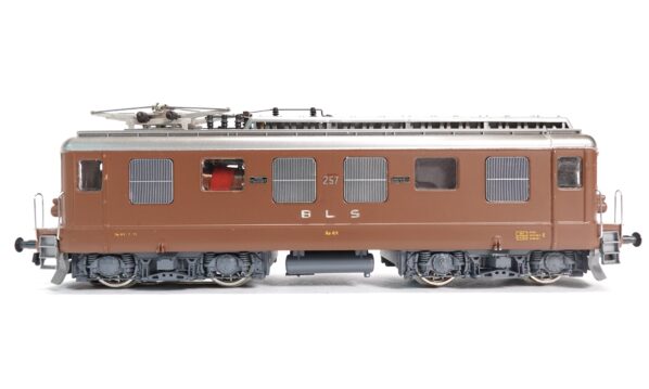 SWIMO H0 BLS Ae 4/4 257 | A0670