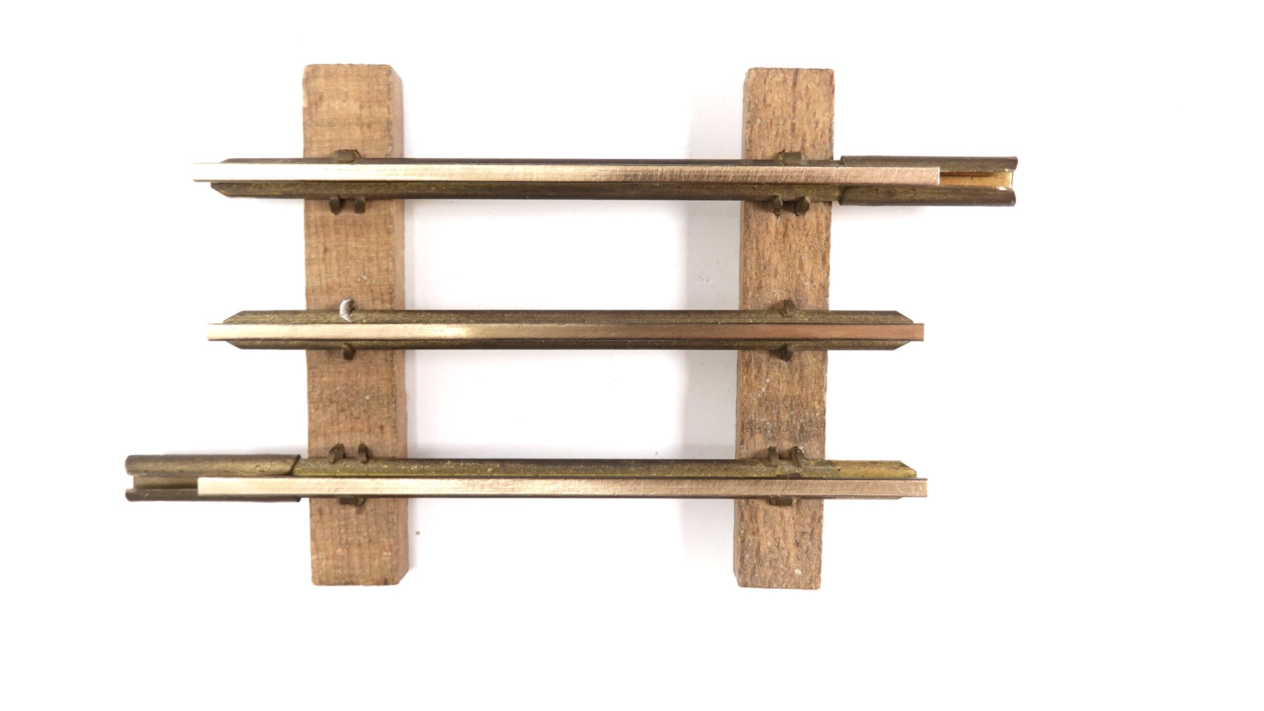 Buco 122 AE 1/2 gebogene Schiene Messing 1 Buco 122 AE 1/2 gebogene Schiene Messing