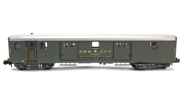 Arnold 3713 N SBB Leichtstahl-Gepäckwagen Gattung D | A0846
