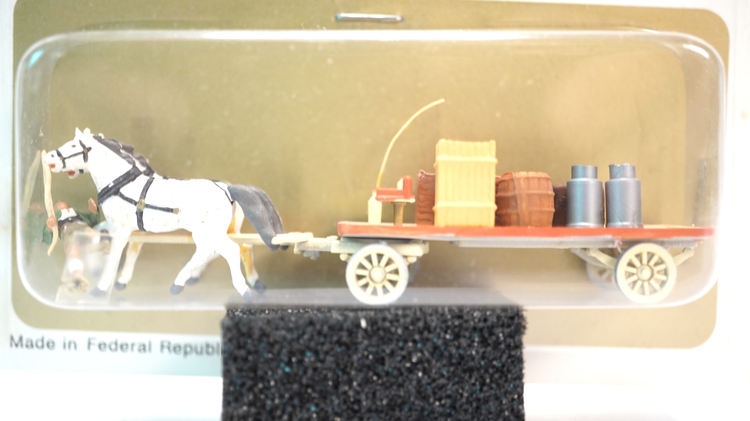 Preiser 460 H0 Pferdefuhrwerk mit Milchkannen | A0975