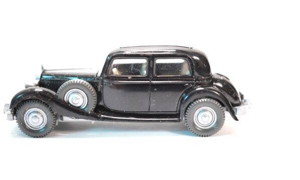 Wiking 832 H0 Mercedes-Benz 260 D schwarz | A0978