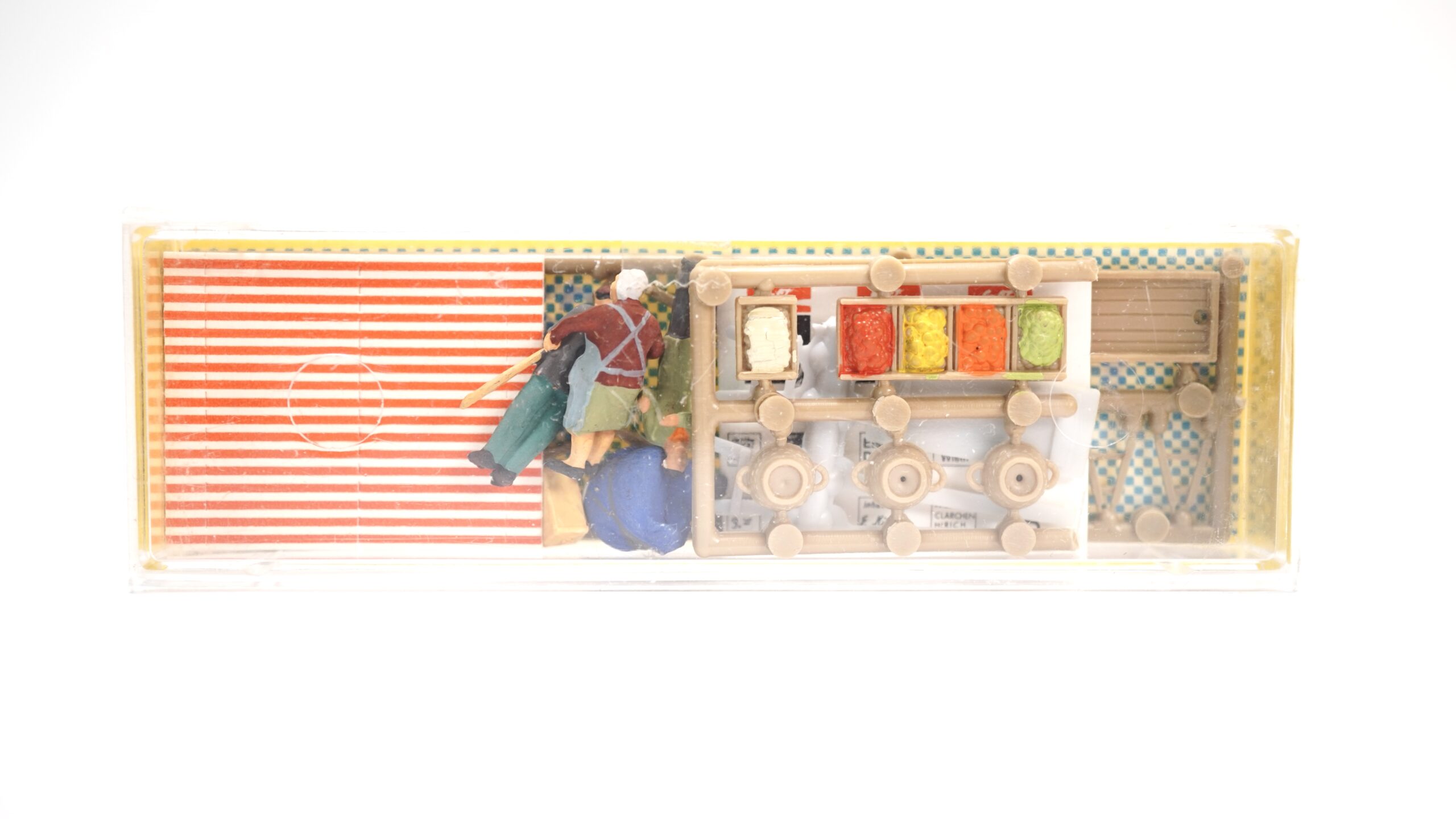 Preiser 52 H0 - Gemüsestand mit Figuren