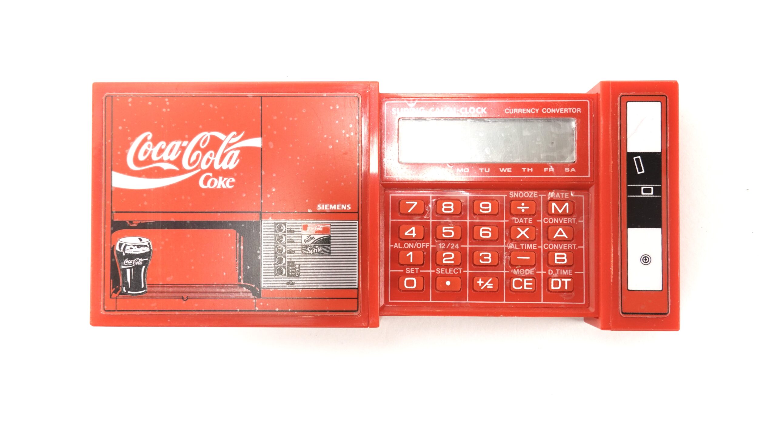 Vintage Coca-Cola „Sliding Calcu-Clock“ – Automaten-Design – Siemens Edition | A5127 1 Vintage Coca-Cola „Sliding Calcu-Clock“ – Automaten-Design – Siemens Edition | A5127