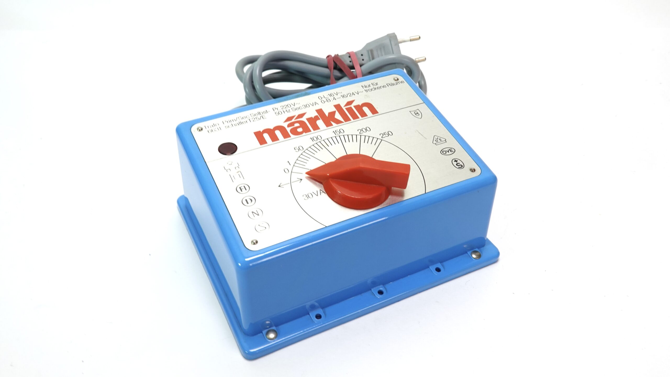 Märklin 6631 H0 Analoger Regeltransformator 30 VA | A1101