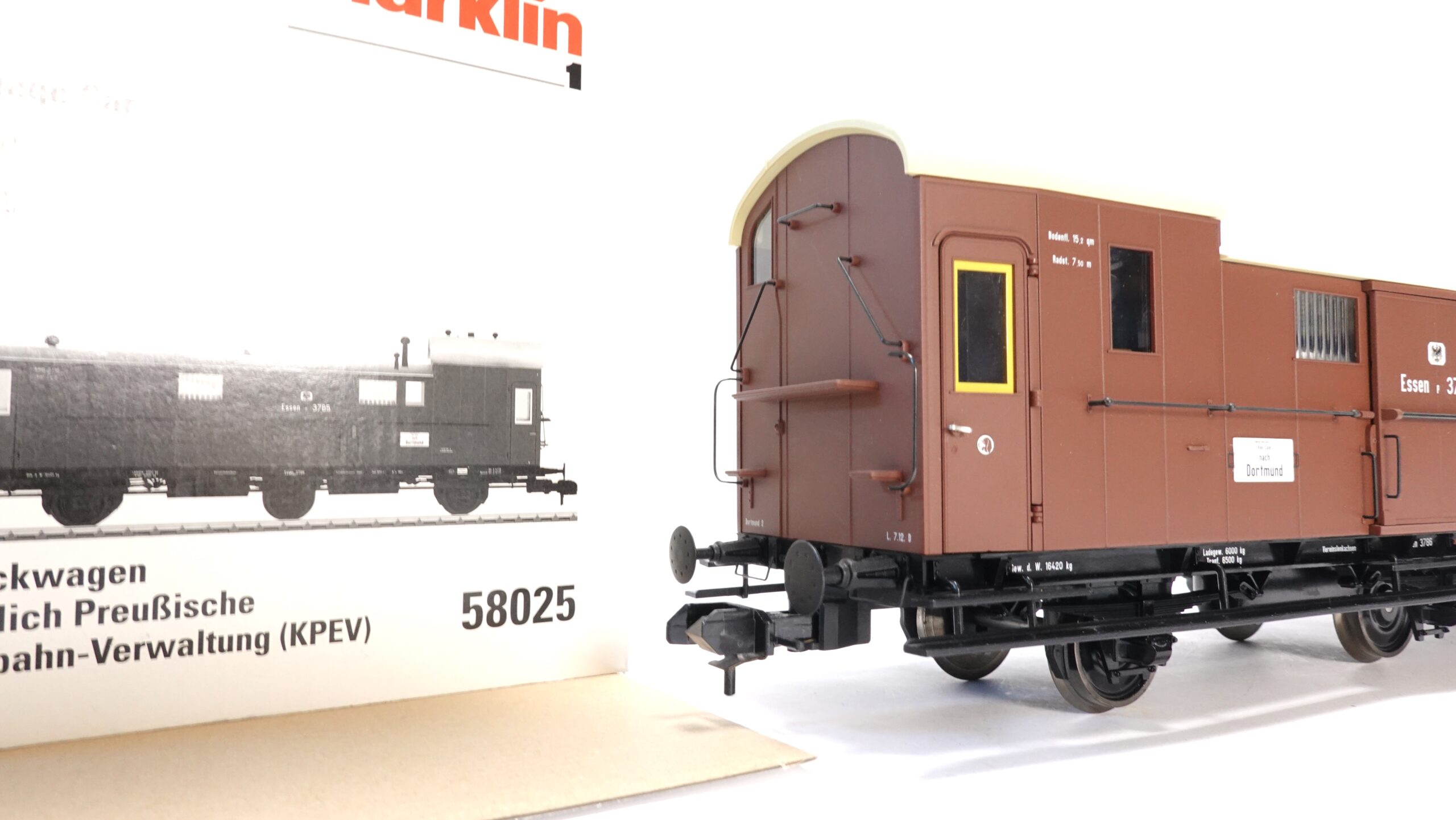 Märklin 58025 1 KPEV Gepäckwagen braun | A5265 2 Märklin 58025 1 KPEV Gepäckwagen braun | A5265 – Bild 2